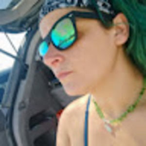 Meet your Posher, Lea